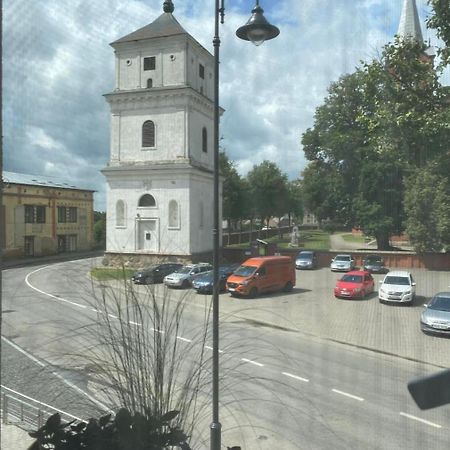 Bell Tower Apartment Плунґє Екстер'єр фото